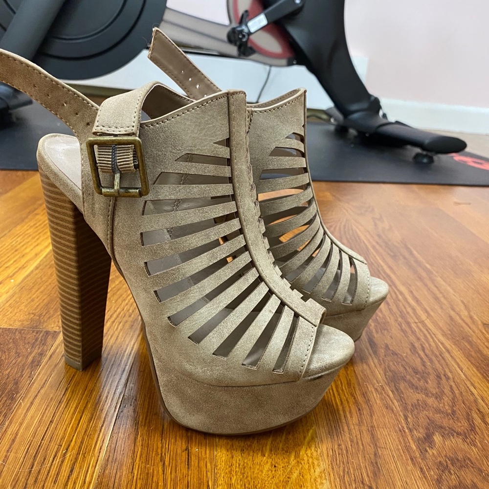 Tan heels
